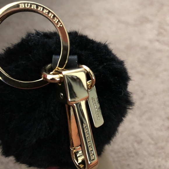 BURBERRY GUARDING THOMAS KEY CHARM - Picture 5 of 5
